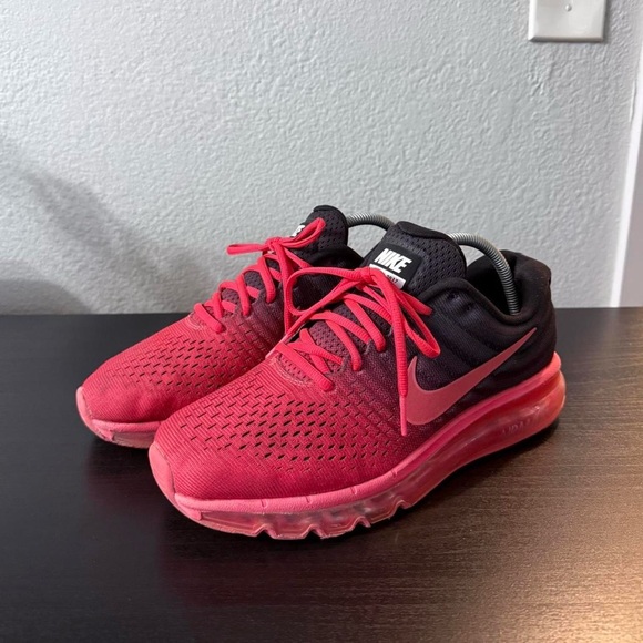 Nike Air Max - Picture 1 of 4